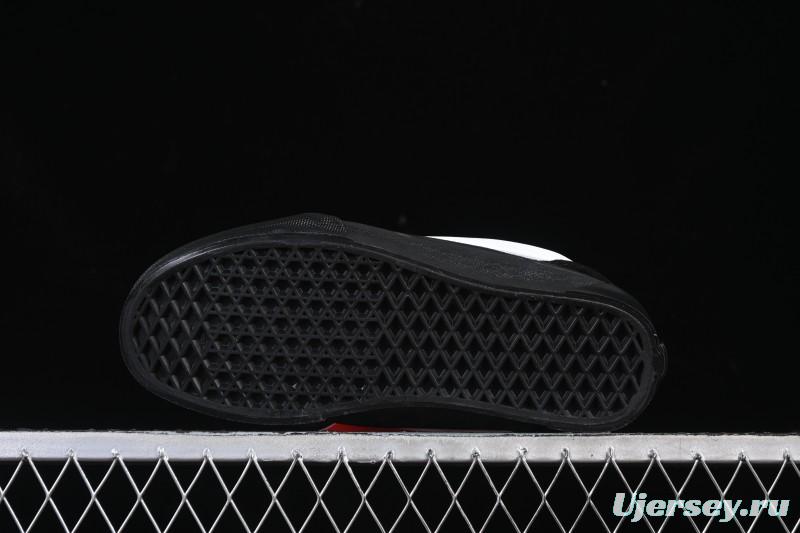 Vans Knu Skool Low-Top Suede Skate Shoes - VN0009QCBMA