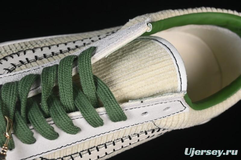 Vans Old Skool Low Top Casual Skate Shoes - VN000EGYCRM