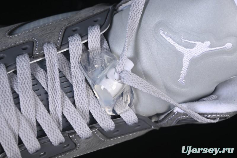 Nike Air Jordan 5 Retro Basketball Shoes with Wolf Grey Design - DD0587-002