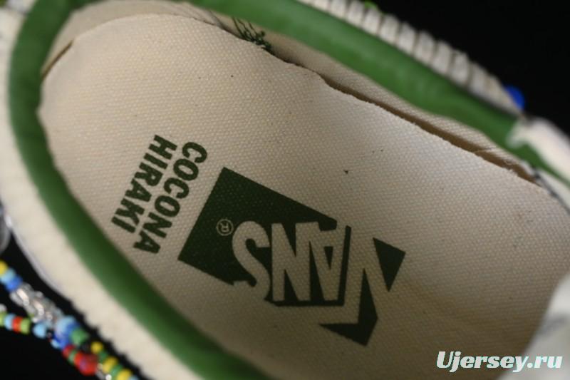 Vans Old Skool Low Top Casual Skate Shoes - VN000EGYCRM