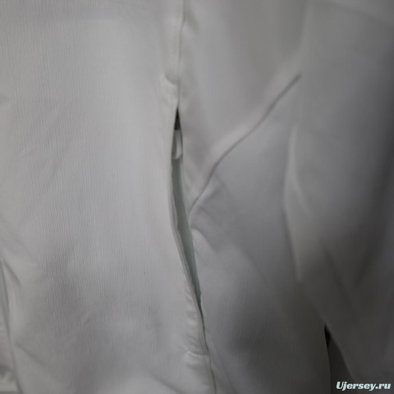 25/26 Real Madrid WHITE Windbreaker (with Inner Lining)