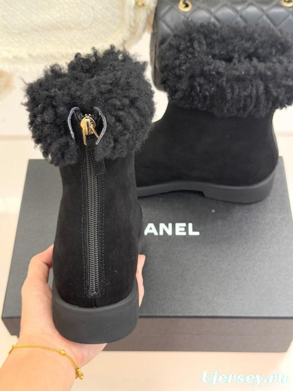 Chanel 25K Series Two-Tone CC Fur Snow Boots - KFY00300
