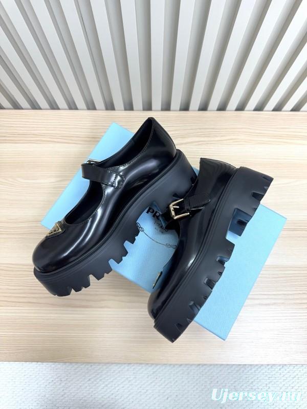 Prada 2025 SS Platform Mary Jane Shoes - LY00300