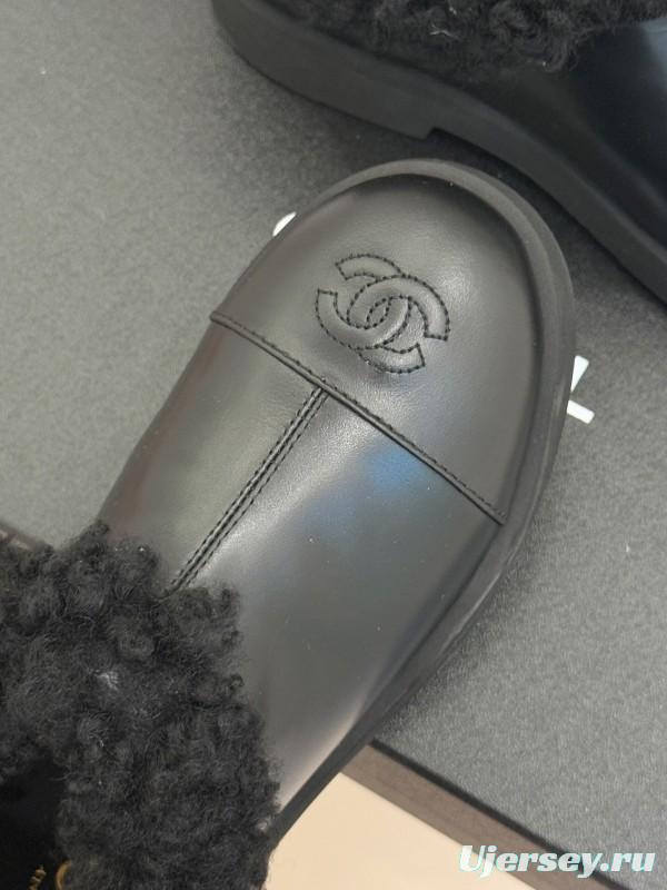 Chanel 2025/SS Double C Color-Block Shearling Snow Boots - KFY00270