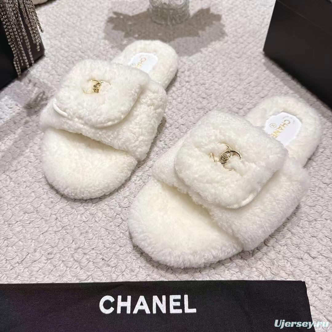 Chanel 2025/SS Lock Buckle Butterfly Slippers - LY00250