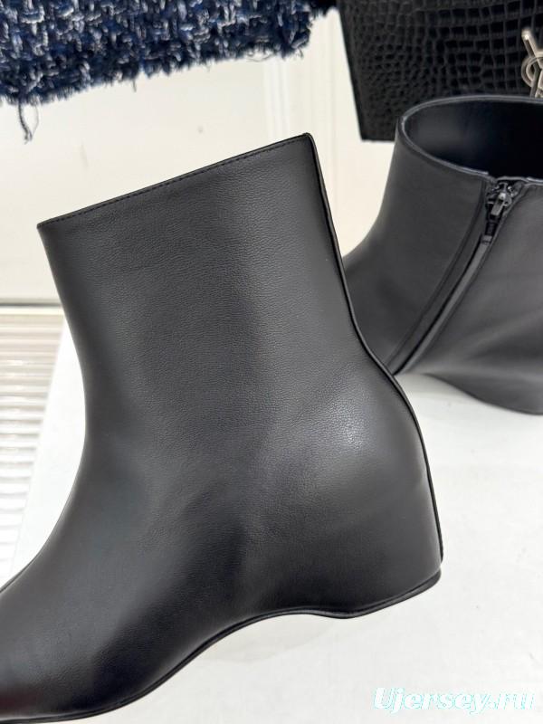 Khaite Retro Pointed Toe Height Increasing Ankle Boots - KFY00390