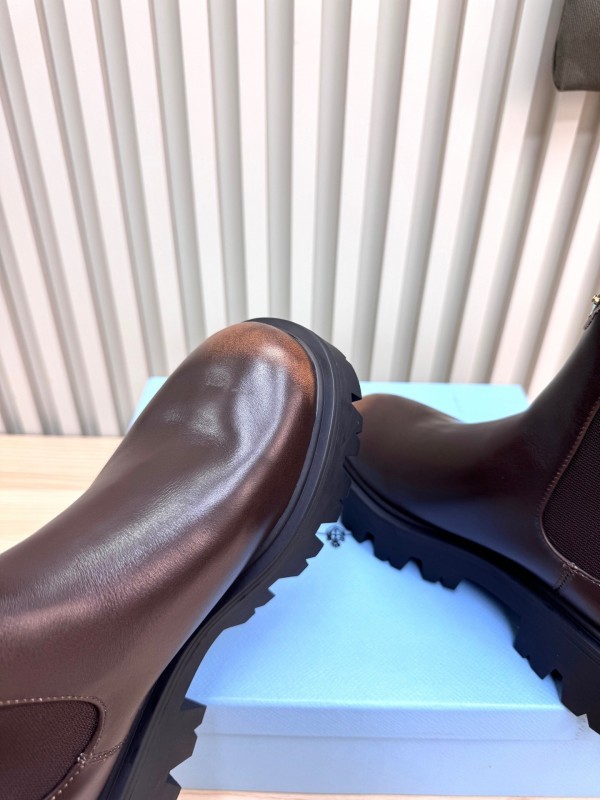 Prada Spring/Summer 2025 Platform Ankle Boots - LY0340