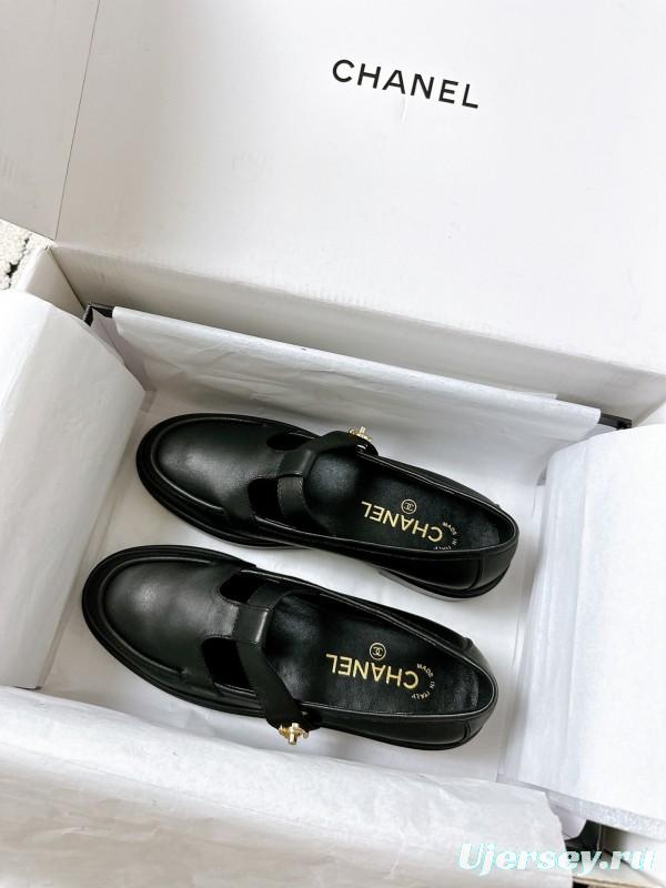 Chanel 2025 SS Loafers Classic Elegant Design - KFY00320