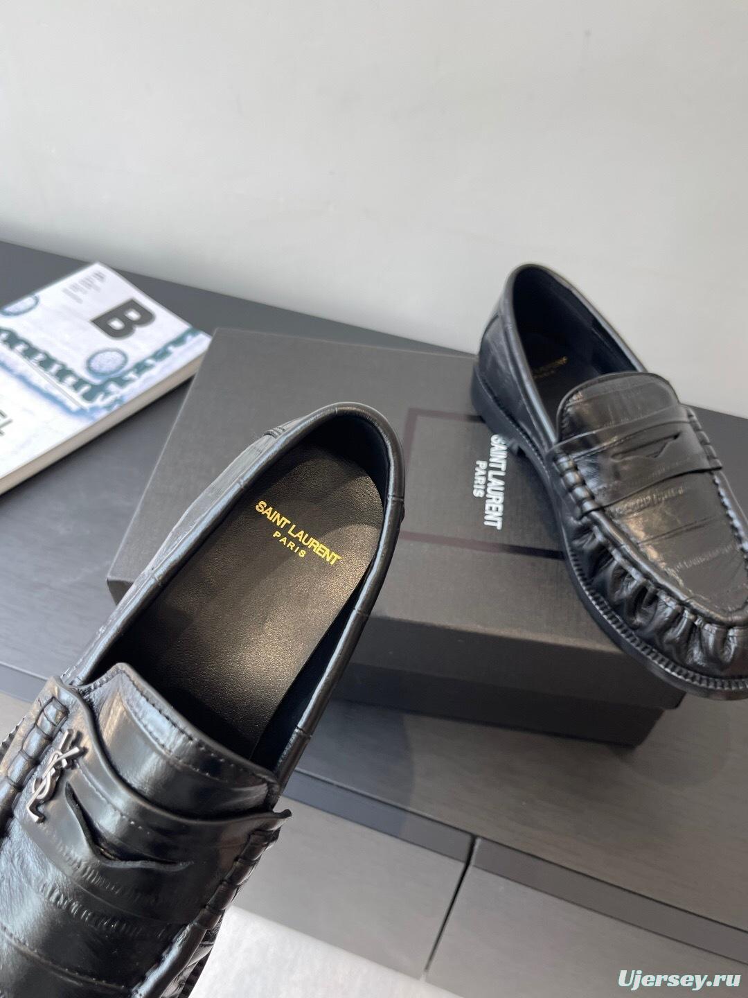 Saint Laurent Classic Loafer Flats - KFY00350