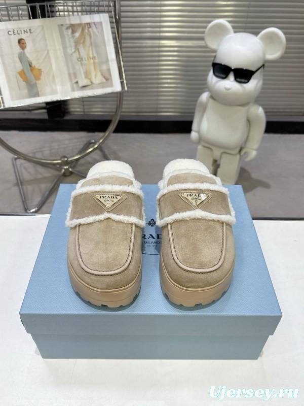 Prada Spring-Summer 2025 Runway Shearling Slippers - KFY00280