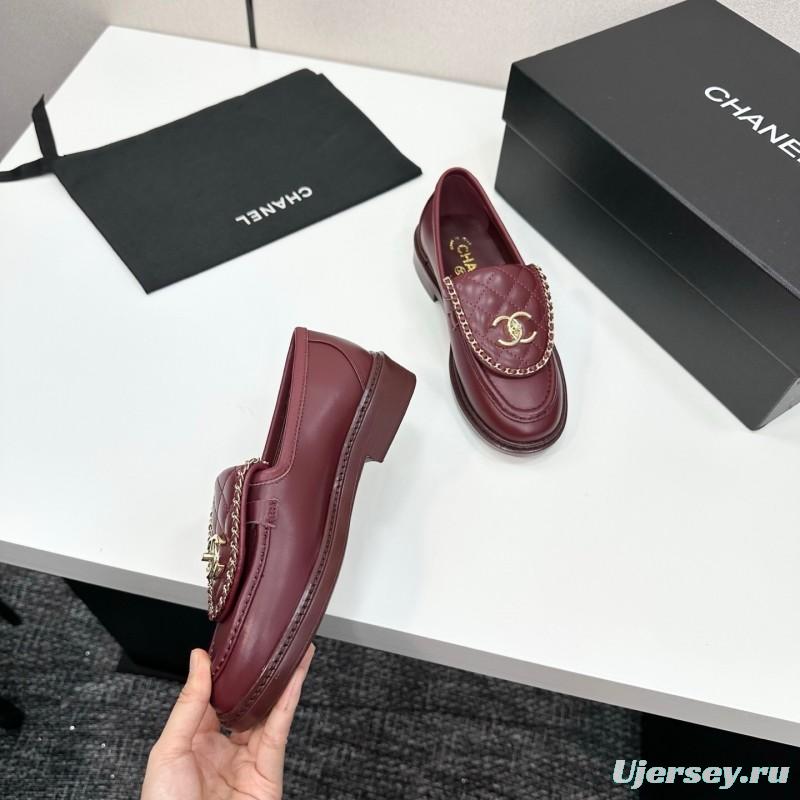 Chanel Classic Flap Chain CC Loafers with Buckle Closure - LY00320