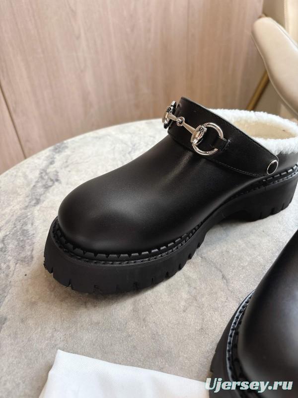 Gucci Mule Shoes with Horsebit Detail - LY00320