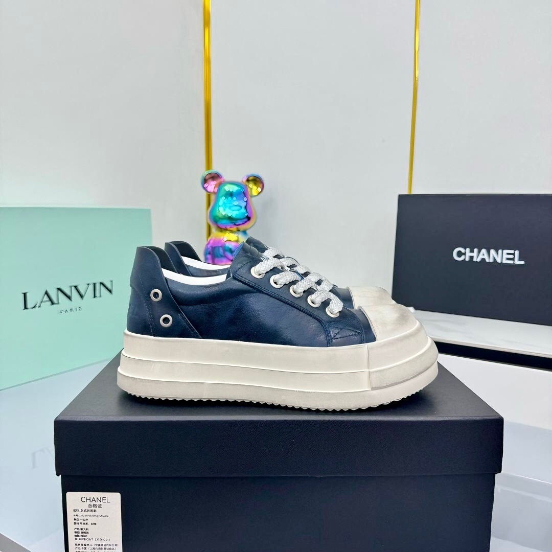 Chanel 2025 SS Classic Panda Dirty Sneakers Bread Shoes - LY00330