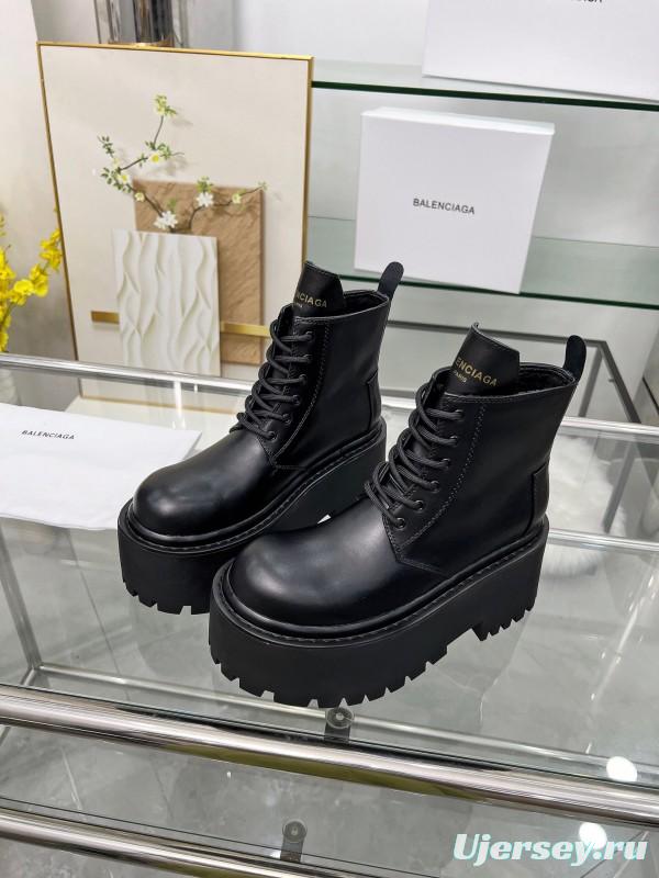 Balenciaga Fall/Winter 2025 Platform Ankle Boots - LY00350