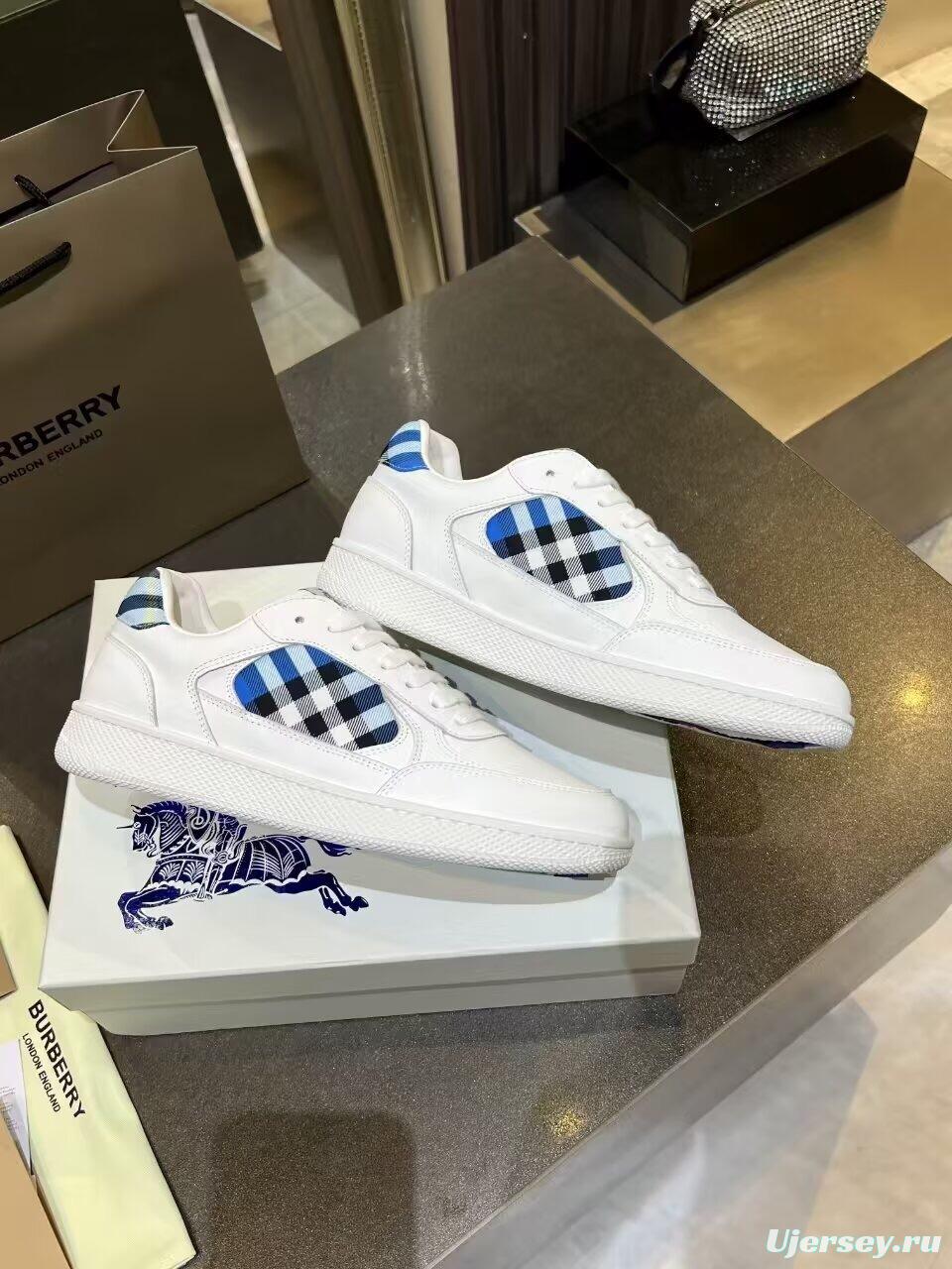 Burberry 2025/SS Italian-Made Sneakers with Equestrian Knight Design Label - KFY00300