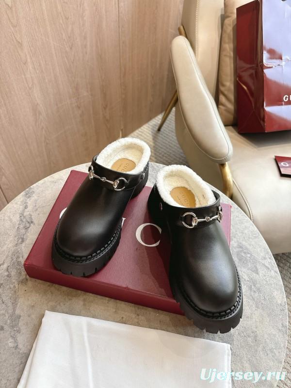 Gucci Mule Shoes with Horsebit Detail - LY00320
