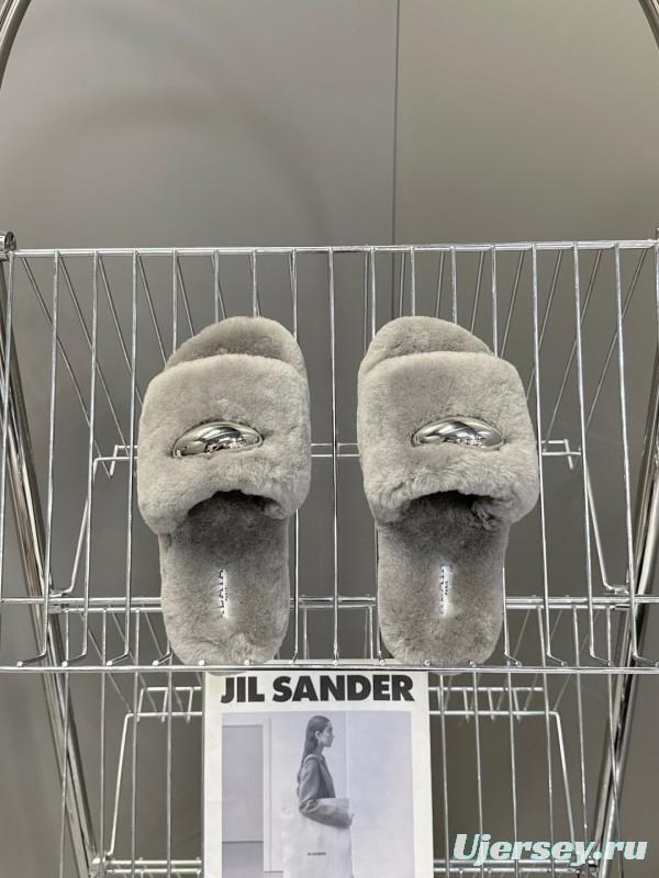 ALAÏA Fall/Winter 2025 Latest Fur Slippers - KFY00230