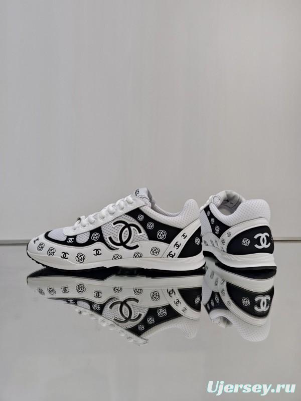 Chanel 2025 SS Limited Edition Silver Horn King 2 Sneakers - KFY00340