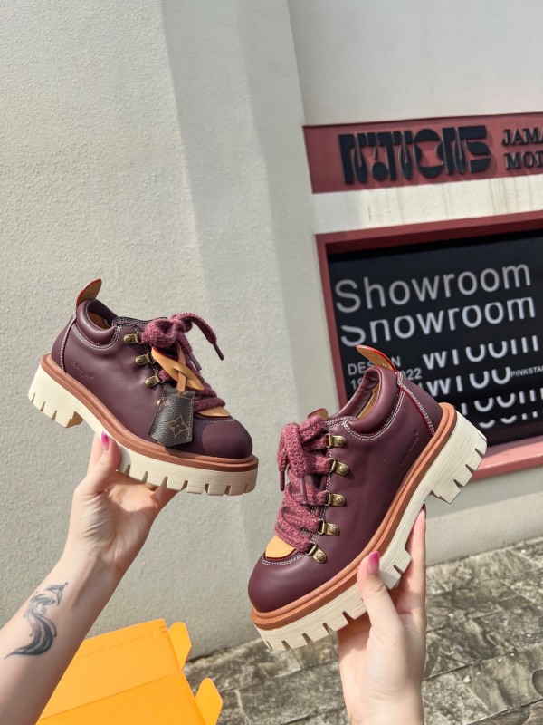 Louis Vuitton Remix Lace-Up Derby Hiking Shoes - LY00340