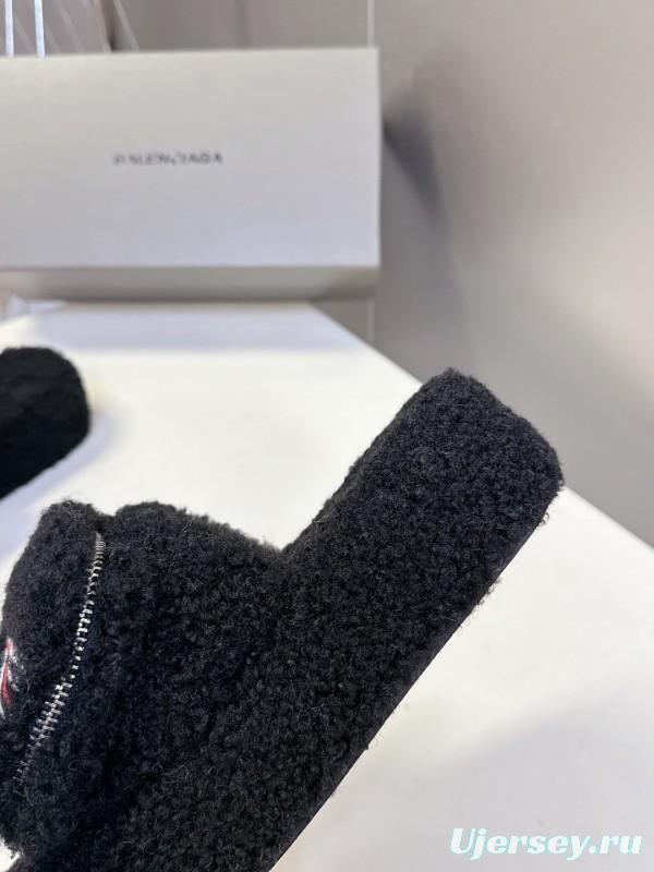 Balenciaga 2025/SS Couple Edition Coca-Cola Logo Furry Slippers - KFY00230