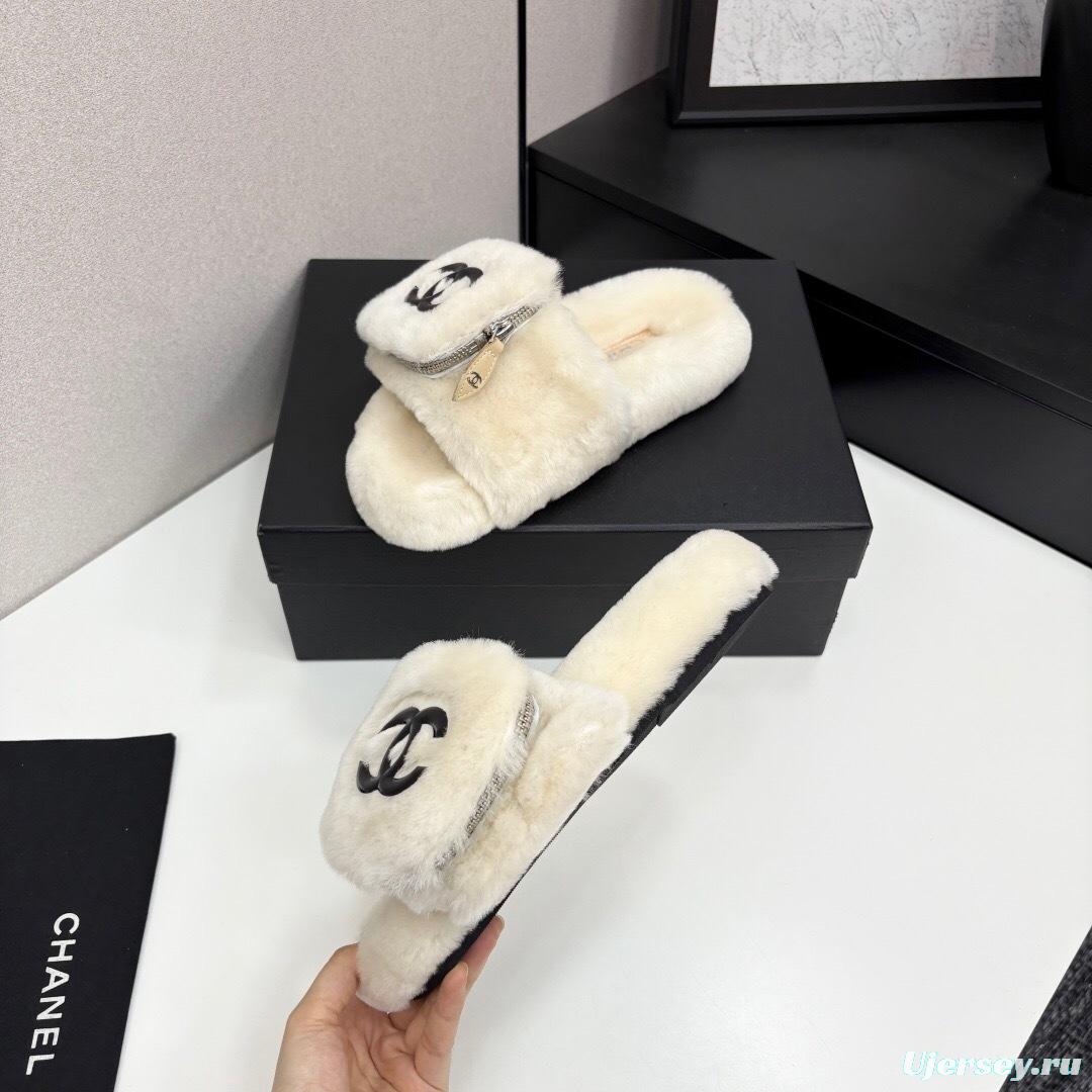 Chanel Spring/Summer 2025 Upgraded Fur Slippers with Rubber Sole - LY00270
