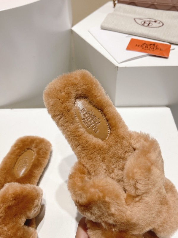 Hermès 2025 SS Love Slippers Flat Wool Slippers - LY00240