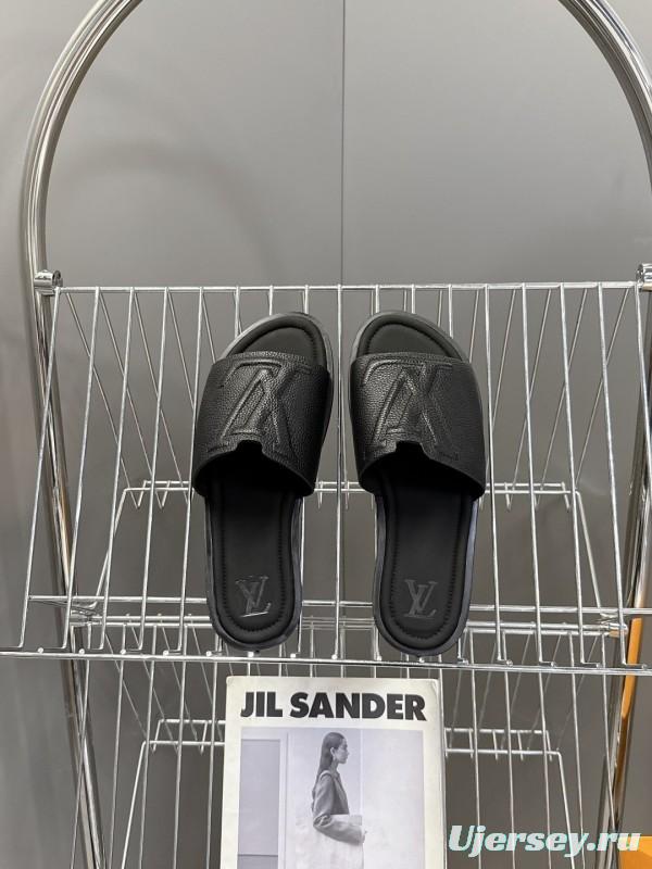 Louis Vuitton Venice Series Sandals with Monogram Embossing and Adjustable Strap - KFY00220