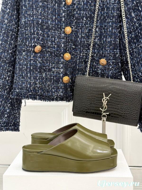 The Row Fall/Winter 2025 Platform Slides - KFY00280