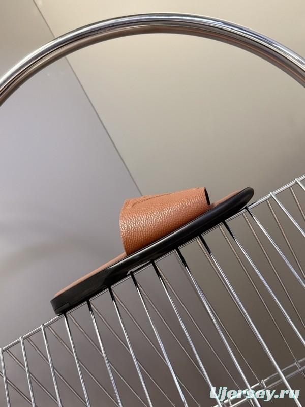 Louis Vuitton Venice Series Sandals with Monogram Embossing and Adjustable Strap - KFY00220