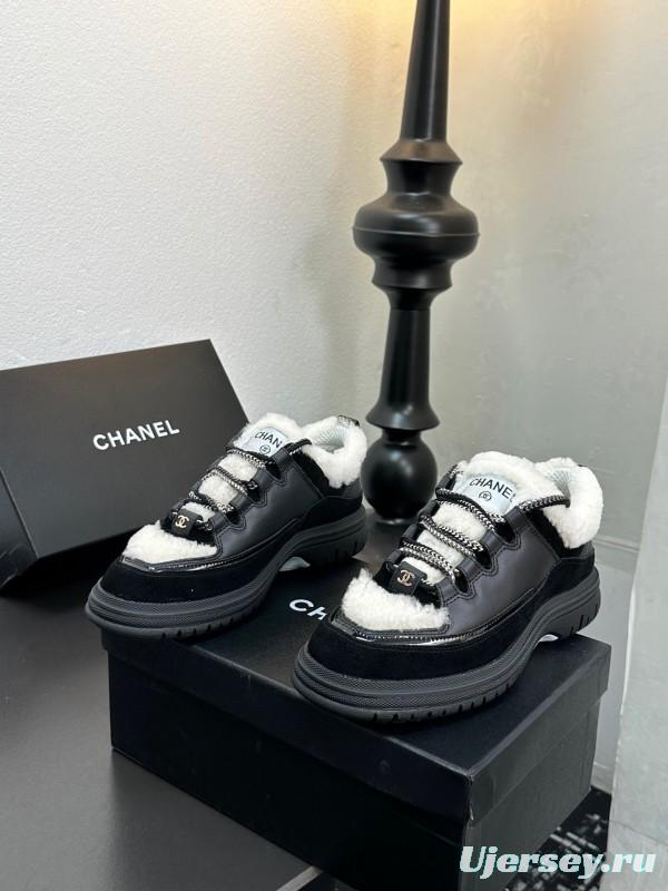 Chanel Spring/Summer 2025 Runway Thick Sole Sneakers - LY00320
