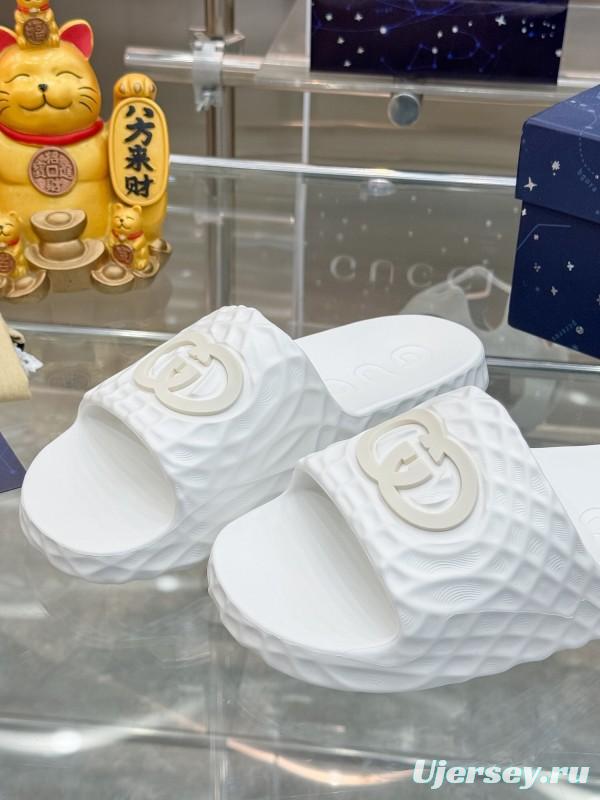 Gucci Lido Interlocking G Textured Rubber Sandals for Men - AS00170