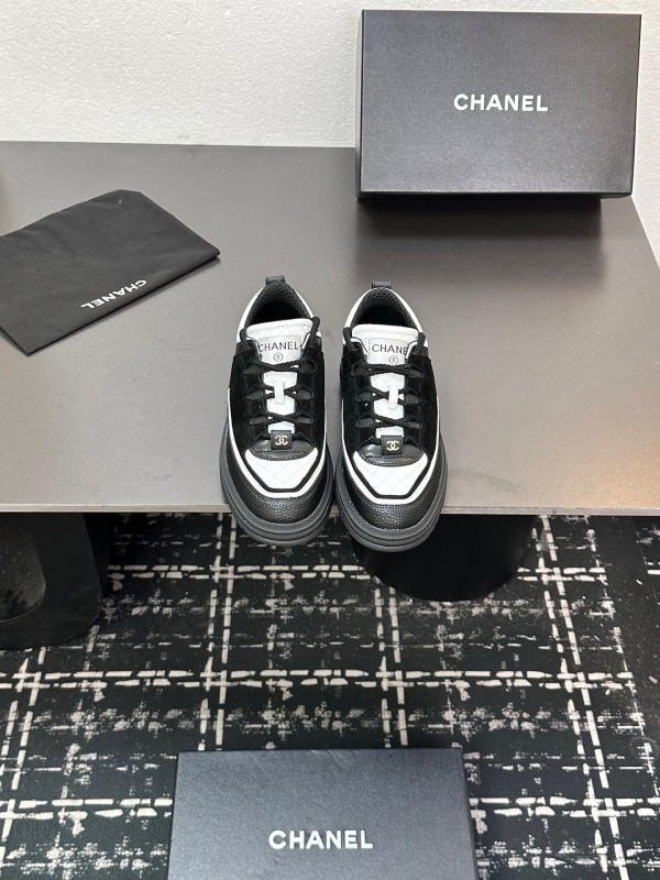 Chanel Spring/Summer 2025 Runway Thick Sole Sneakers - LY00320