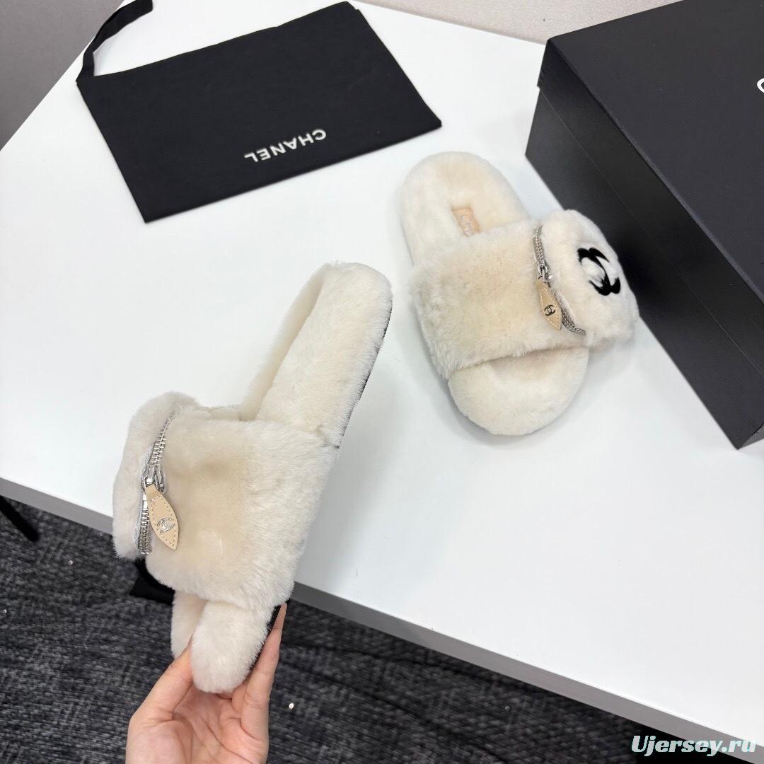 Chanel Spring/Summer 2025 Upgraded Fur Slippers with Rubber Sole - LY00270