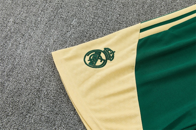2026 Real Madrid Green Camouflage  Short Sleeve+Soccer Shorts