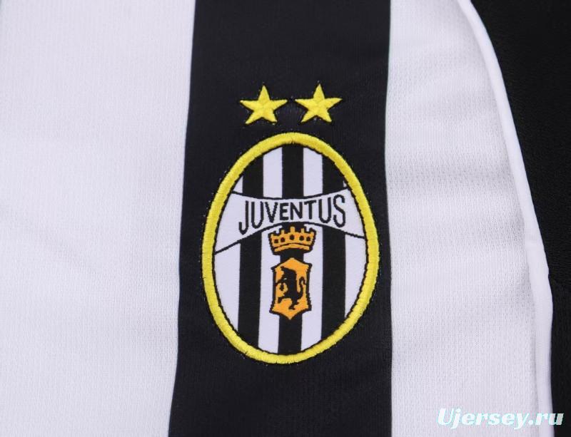 Retro Kids 02/03 Juventus Black White Home Jersey