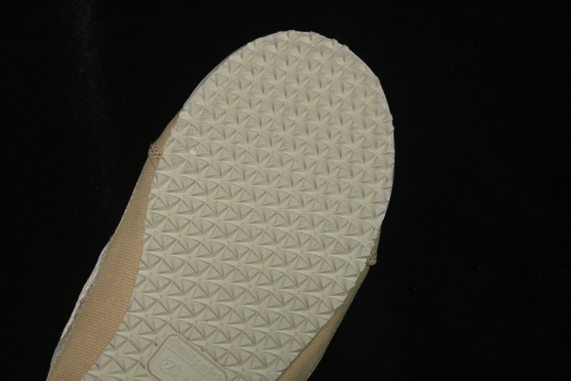 Adidas CSC3 Running Shoes with Advanced Cushioning - 1183C123-254