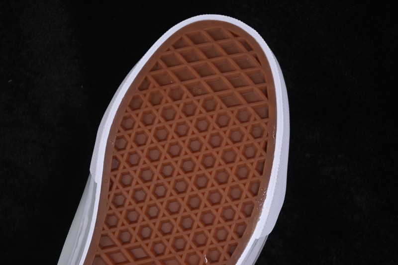 Vans Old Skool Low-Top Casual Skateboarding Shoes - VN00056239
