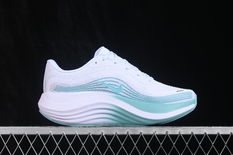 Nike Journey Run Cushioned Low-Top Running Shoes with Traction and Wear Resistance - DF5918-100