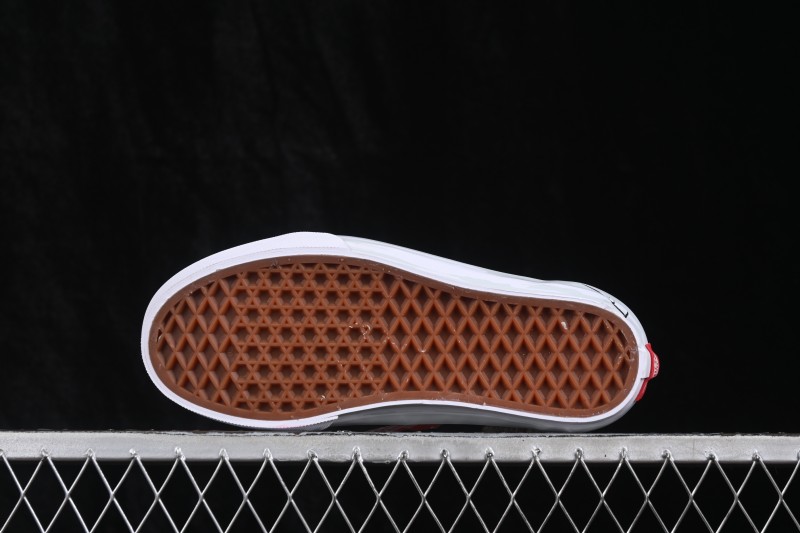 Vans Old Skool Low-Top Skateboarding Shoes - VN00056239