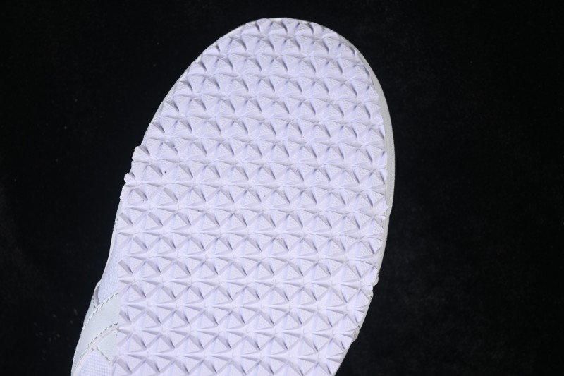 Nike D3K0N-100 Performance Footwear with Precision Fit - B.C3