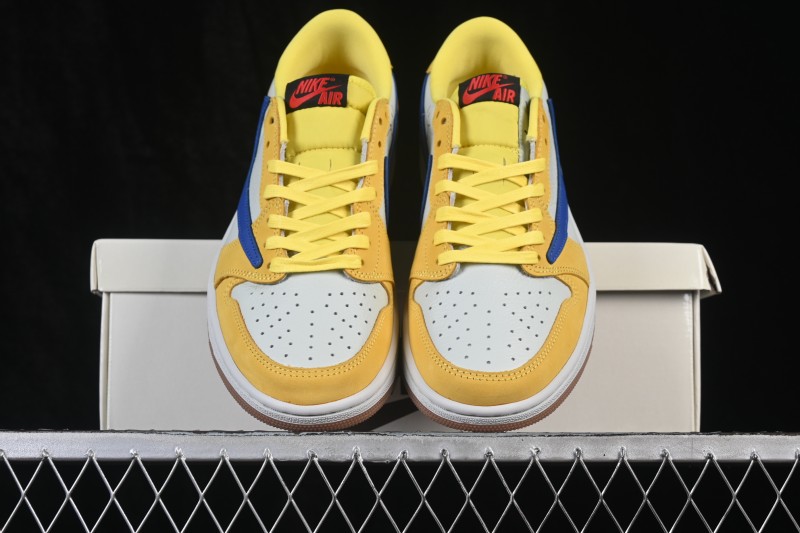 Nike Travis Scott x Air Jordan 1 Low Retro OG Sneakers with Reversed Swoosh Design - DZ4137-700