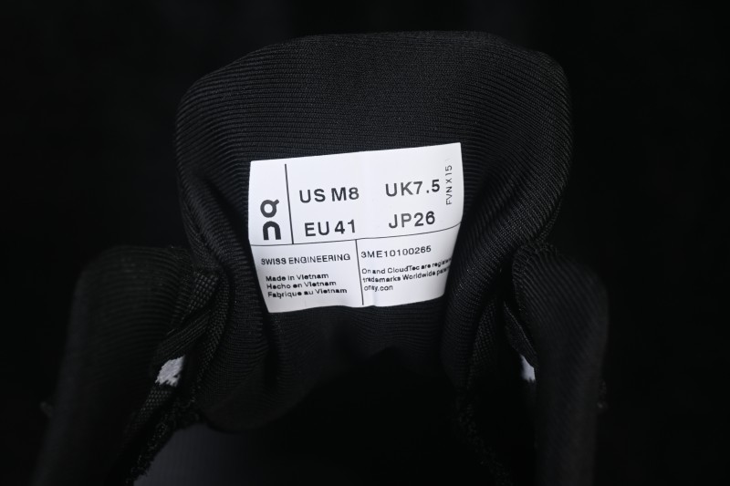 On Cloudtilt Comfortable Slip-Resistant Low-Top Casual Urban Commuter Running Shoes Black White - X.C3