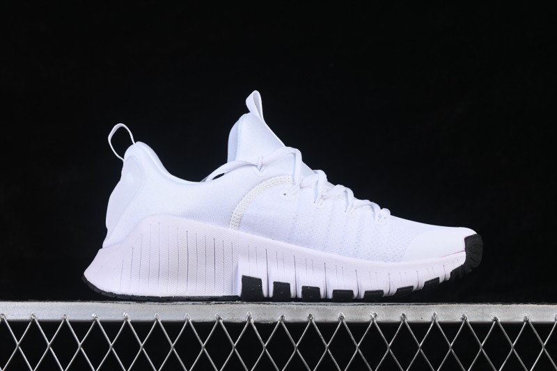 Nike Free Metcon 6 Training Shoes with Breathable Mesh and Cushioned Support - FJ7127-101