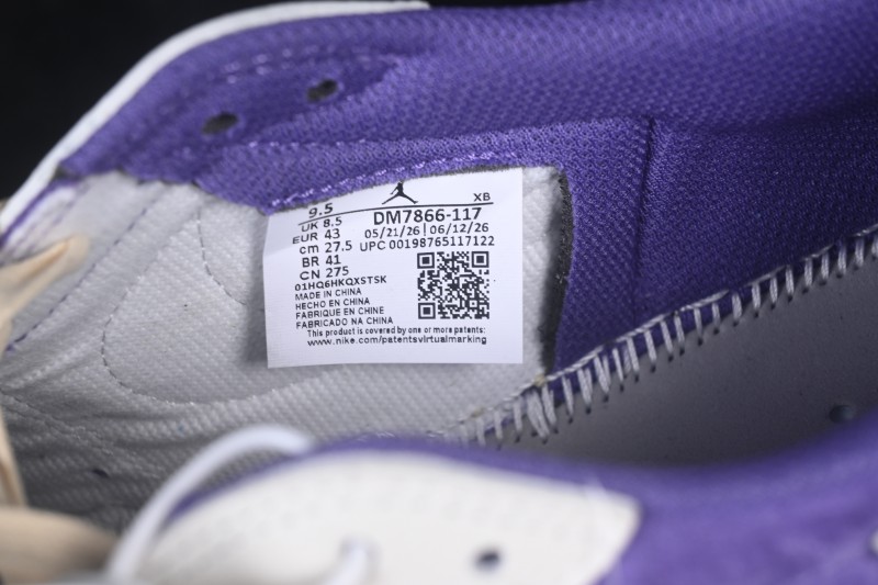 Nike Travis Scott Air Jordan 1 Low OG Sneakers with Reversed Swoosh Design - DM7866-117