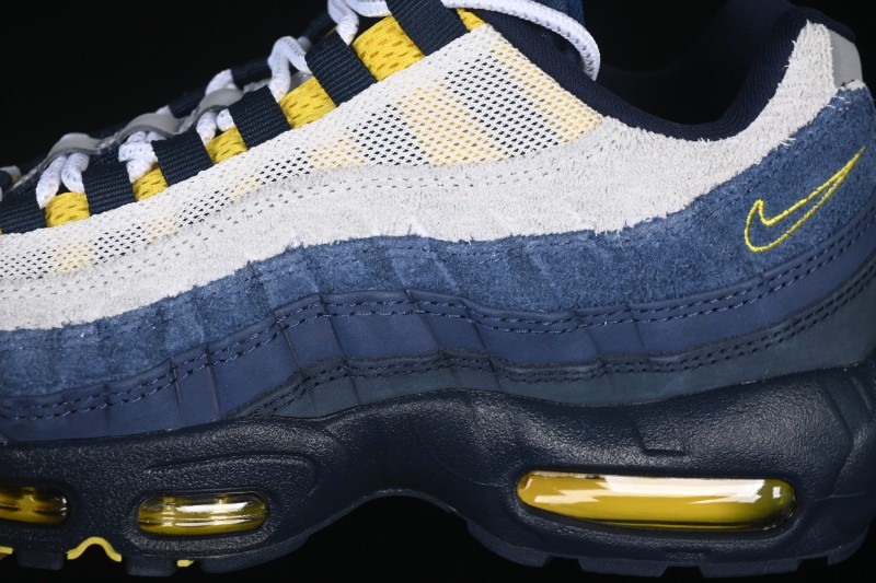 Nike Air Max 95 Retro Running Shoes with Visible Air Cushioning - HQ8492-400