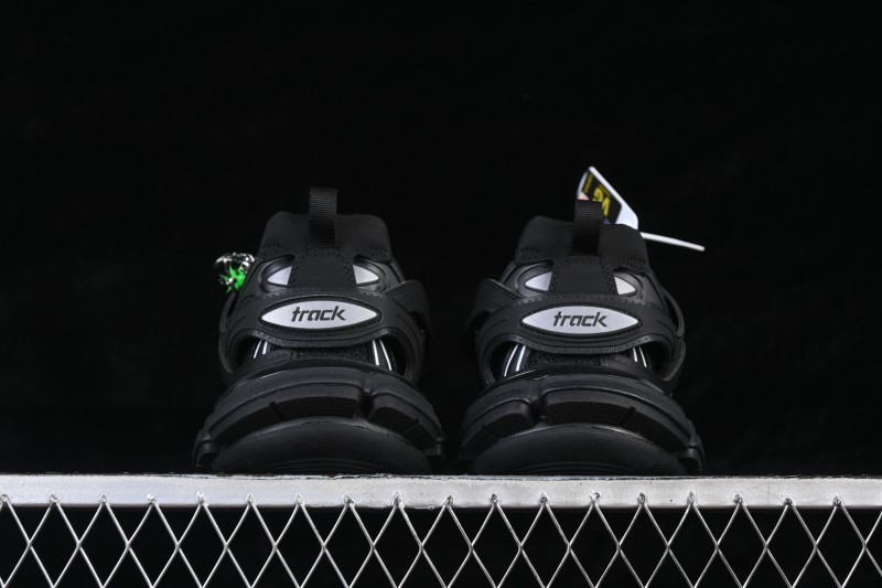 Balenciaga Track Charms Man Running Shoes with Transparent Heel Strap Detail - WTRHM1000