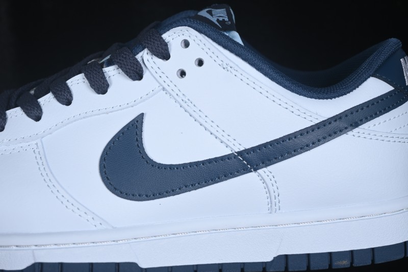 Nike SB Dunk Low Skateboarding Shoes with Sea Salt Suede Design - HF5441-404