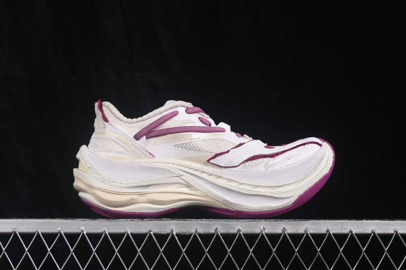 Balenciaga Jet Embossed Print Round-Toe Thick-Sole Low-Top Dad Sneakers - WMRTN9150