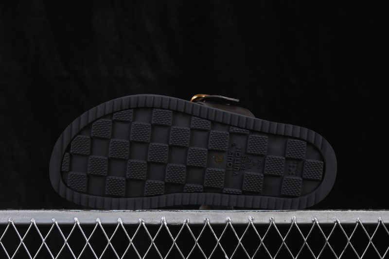 Louis Vuitton Venice Comfort Calf Suede Round-Toe Slide Sandals