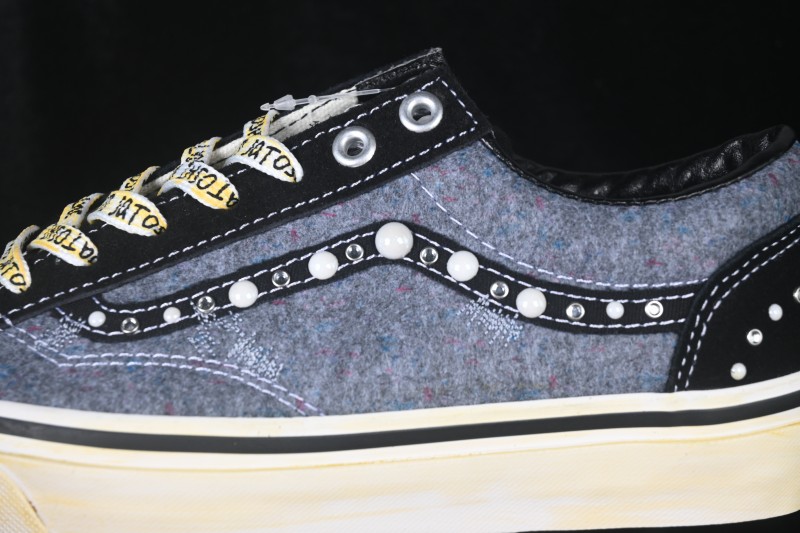 Vans Old Skool 36 Low Top Skate Shoes - VN000DC0FNG
